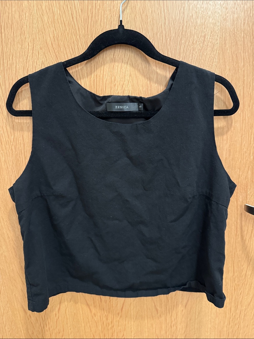 Black Sleeveless Crop Top